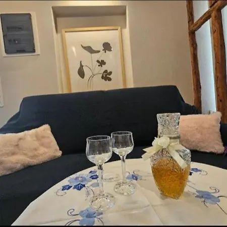 アパート La Maisonette