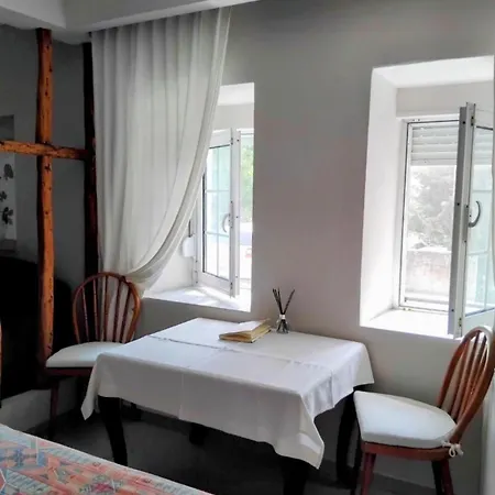 La Maisonette アパート *