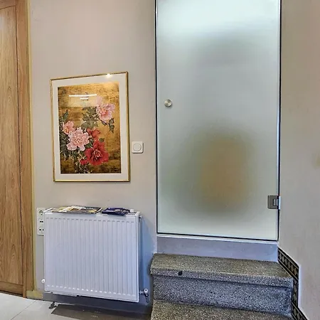 La Maisonette アパート *